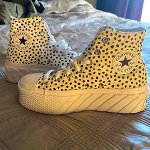 Converse Chuck Taylor All Star Welcome to the Wild 2X Platform Sneaker